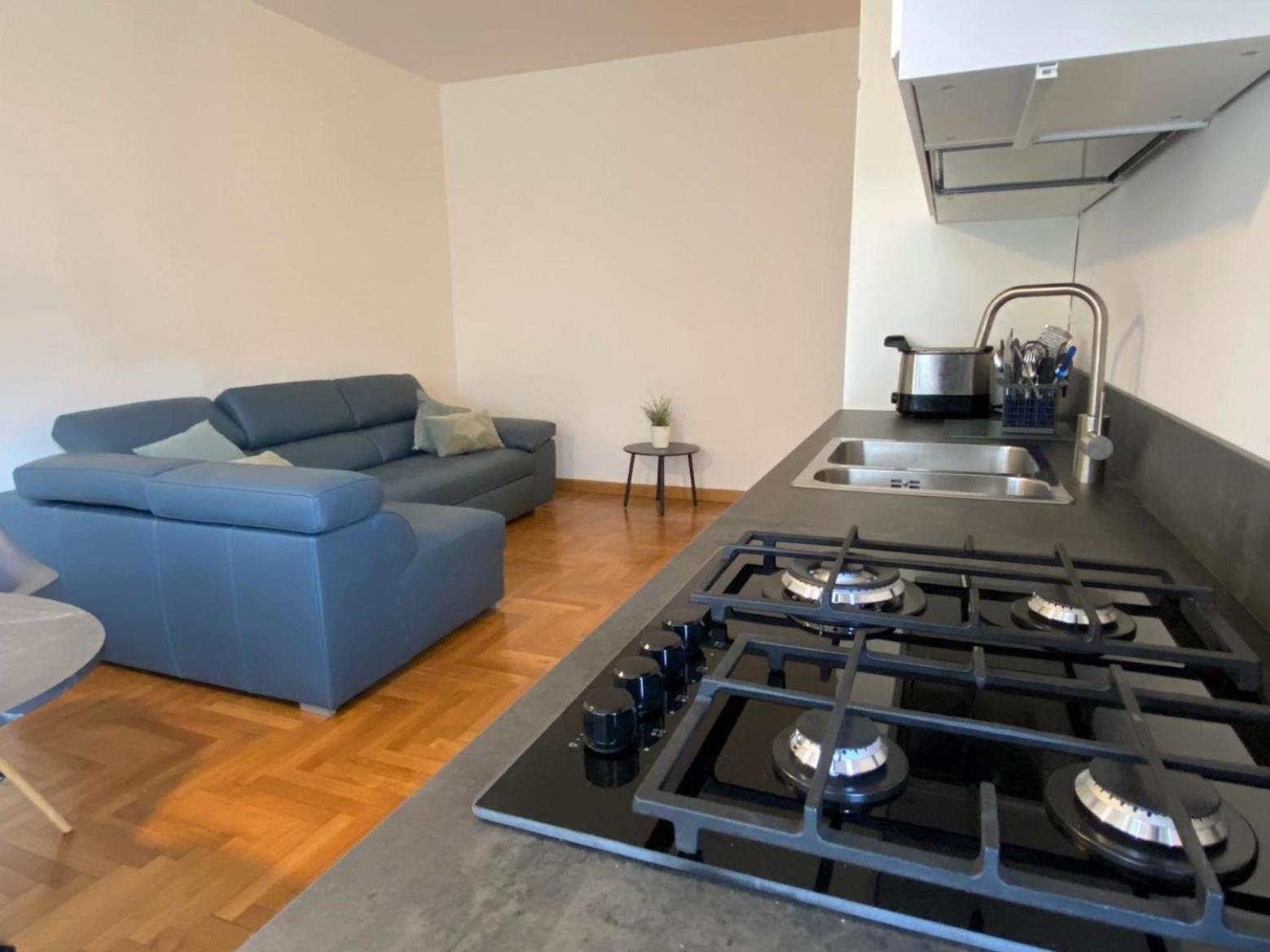 קומו The Little Duck - Modern Apartment With Balcony מראה חיצוני תמונה