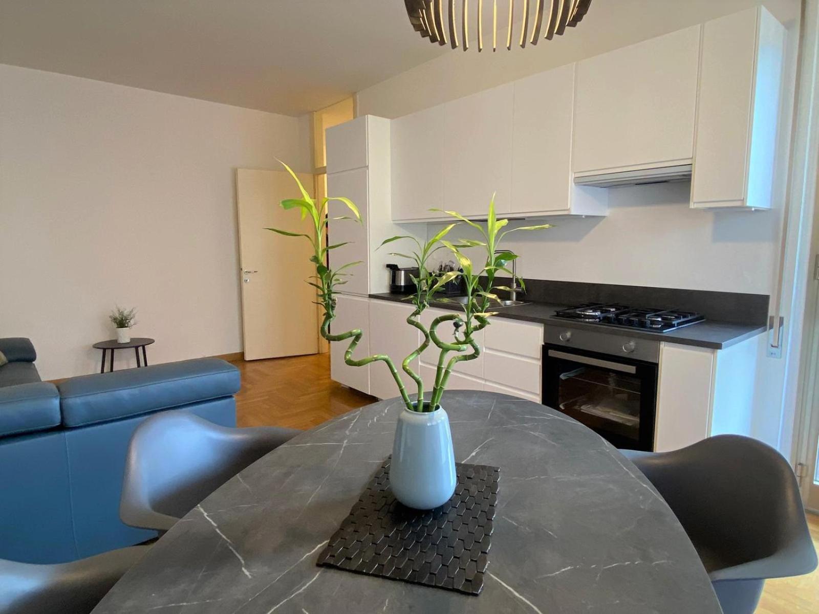 קומו The Little Duck - Modern Apartment With Balcony מראה חיצוני תמונה