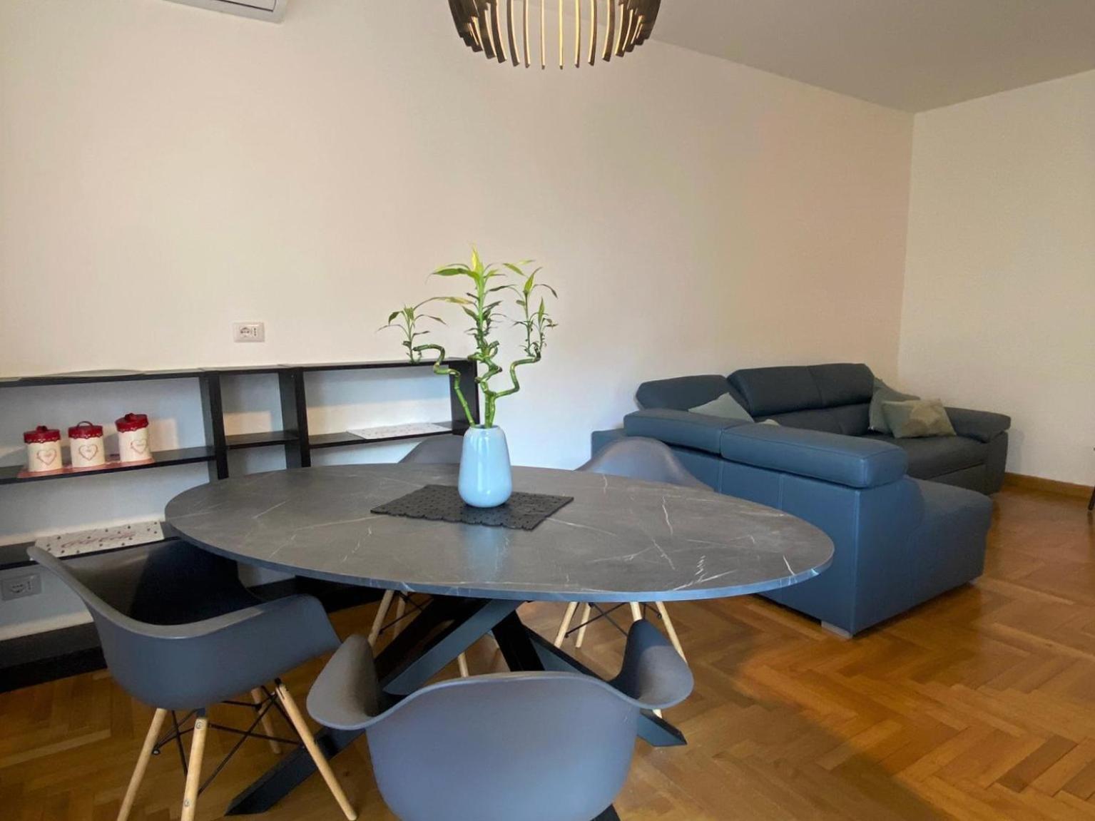 קומו The Little Duck - Modern Apartment With Balcony מראה חיצוני תמונה