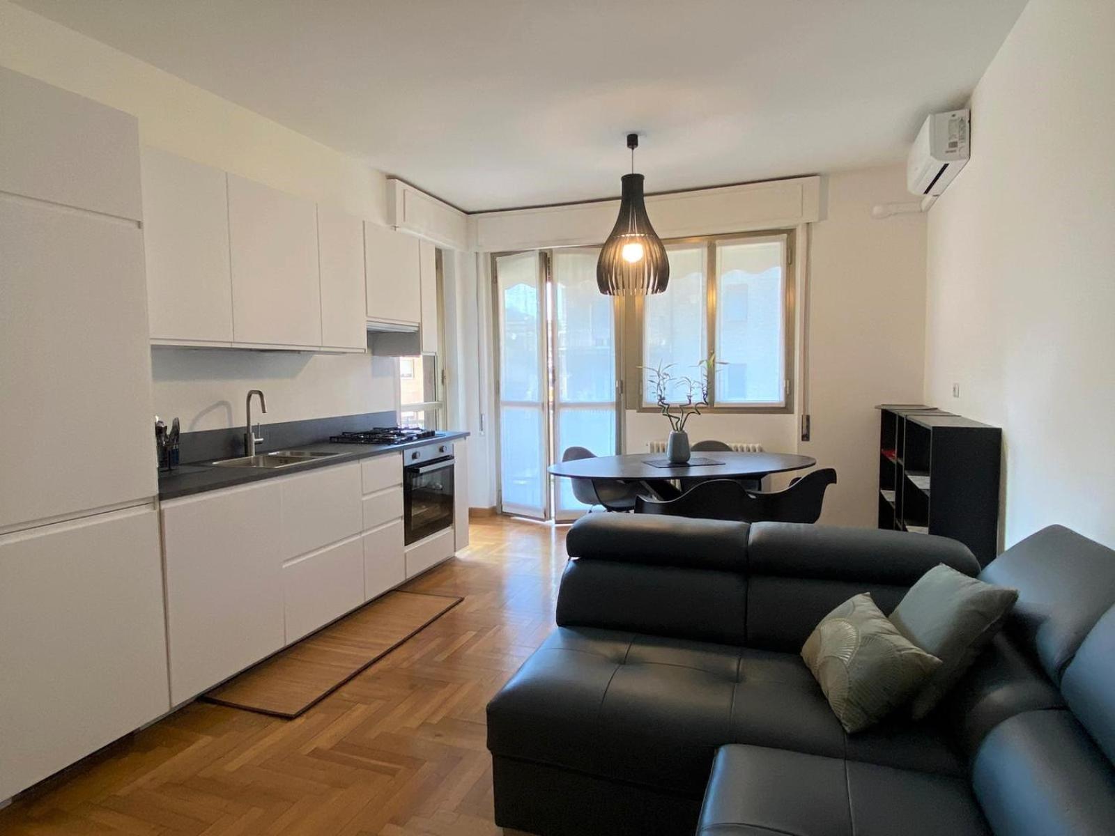 קומו The Little Duck - Modern Apartment With Balcony מראה חיצוני תמונה